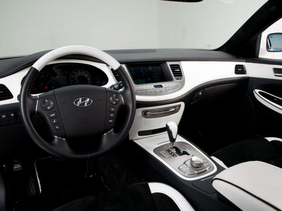  Hyundai Genesis White Edition by DUB Magazine 2008 года  (фото 6 из 18)